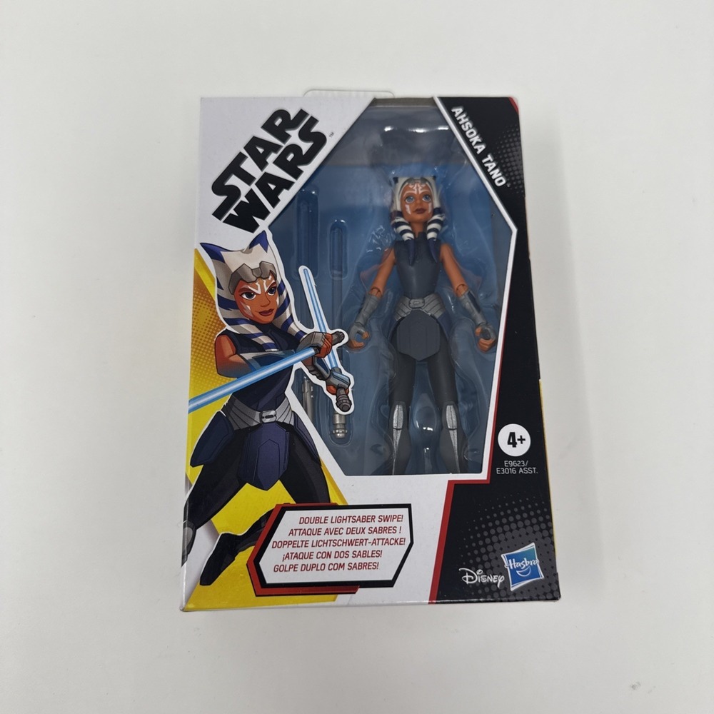 Star Wars Galaxy of Adventures Ahsoka Tano Action Figure